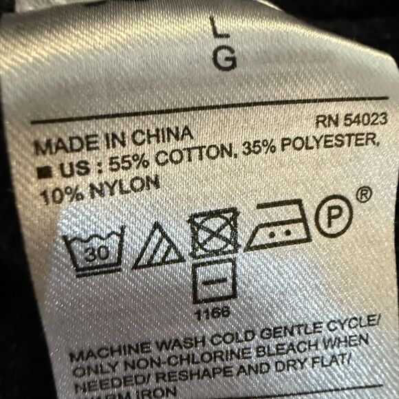 Old Navy size L pretty, cozy charcoal sweater - Picture 8 of 8